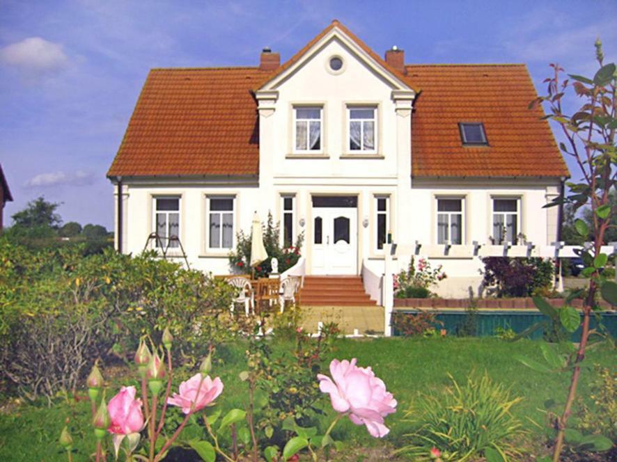 Ferienhaus Fuer 8 Personen Mit Kamin & Terrasse Boltenhagen (Ostseebad) Exterior foto